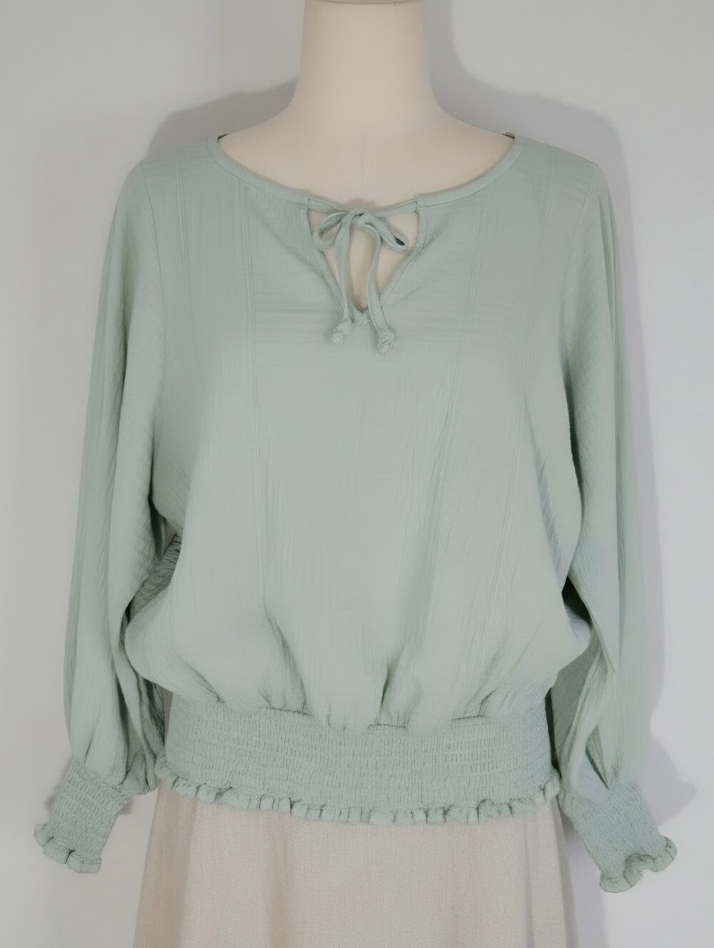 Anthropologie Women Size XS Light Sage Tie-Neck Peasant Top